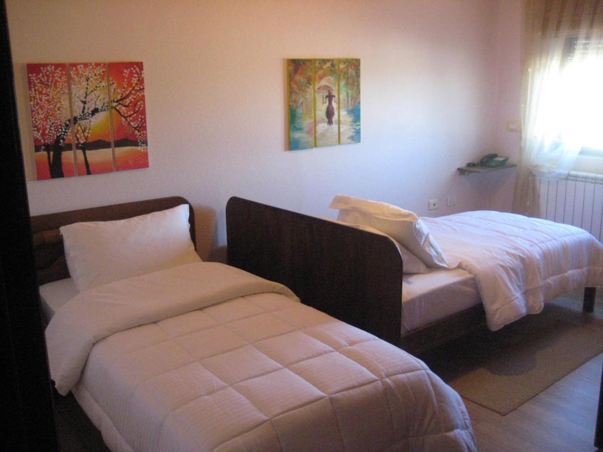 Drini Hotel Rrashbull Esterno foto
