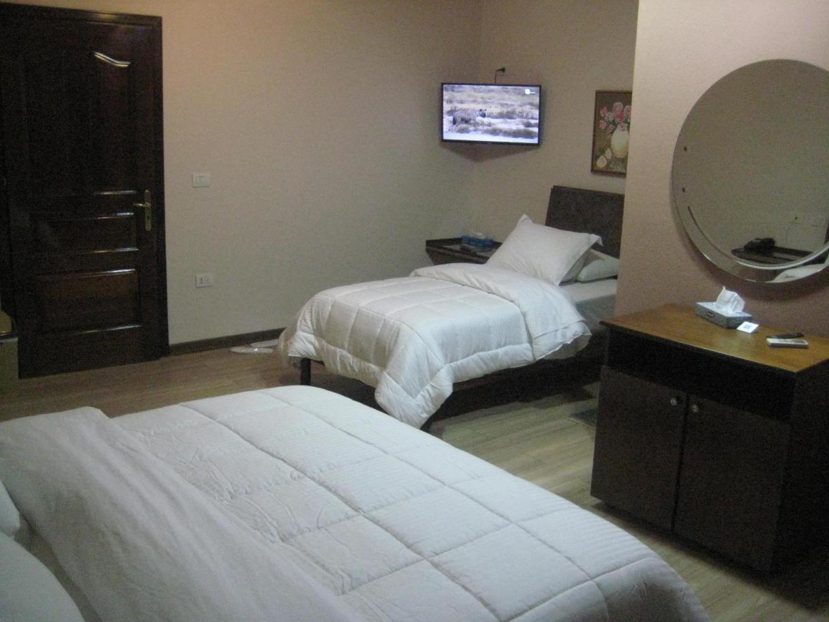 Drini Hotel Rrashbull Esterno foto