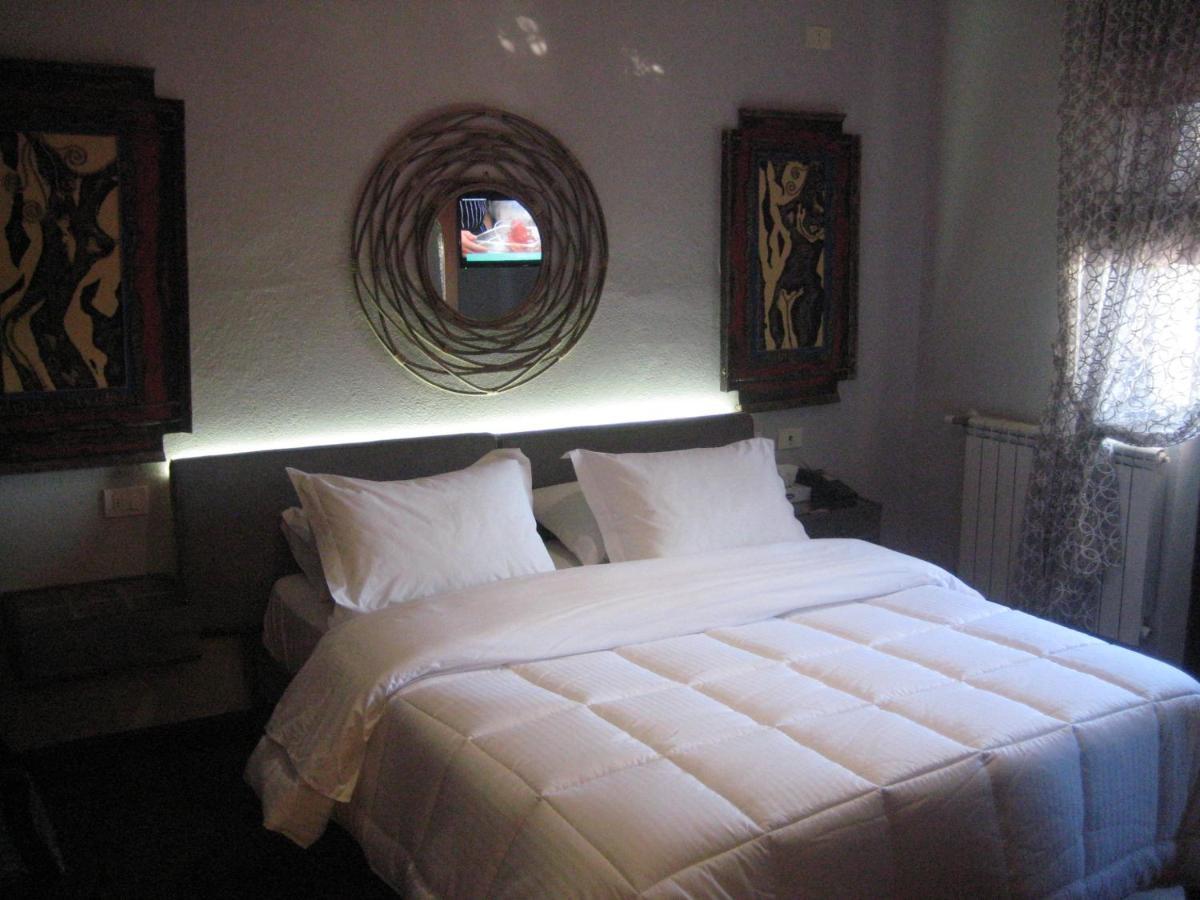 Drini Hotel Rrashbull Esterno foto