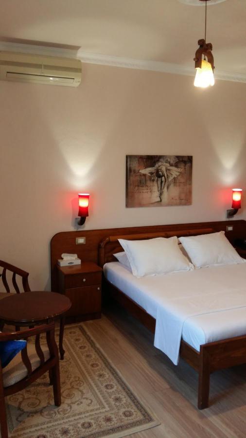 Drini Hotel Rrashbull Esterno foto