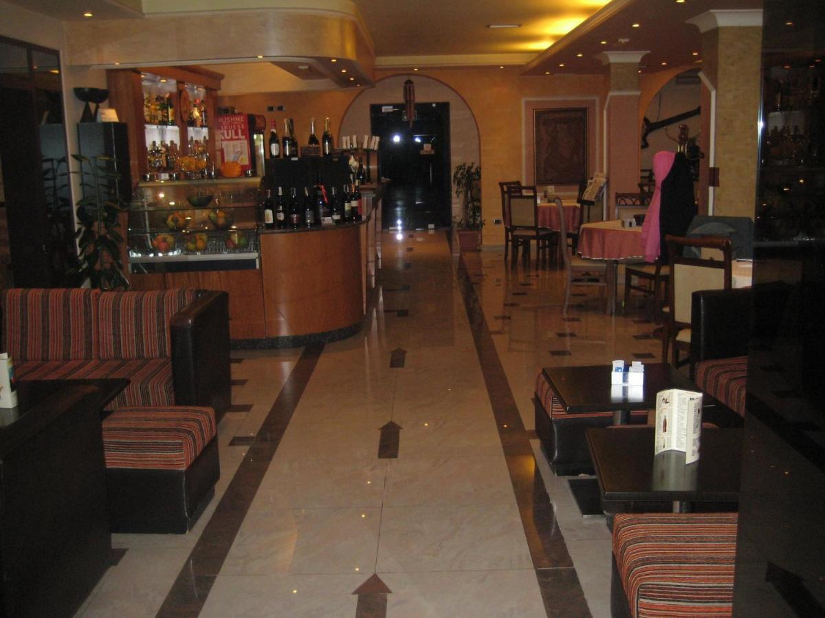 Drini Hotel Rrashbull Esterno foto